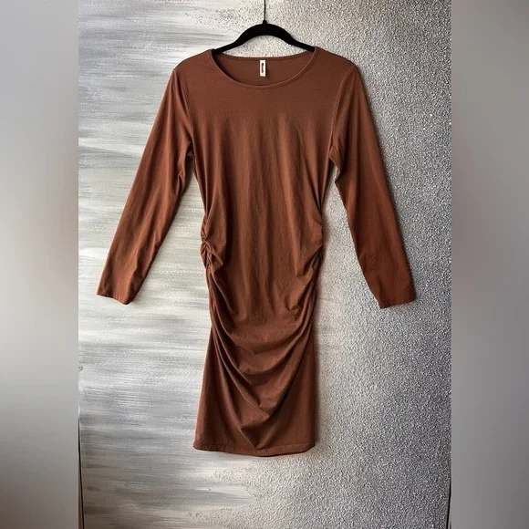 Brown Ruched Long Sleeve Bodycon Dress - Picture 3 of 4